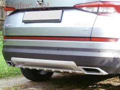 Накладка заднього бампера thumbnail 1