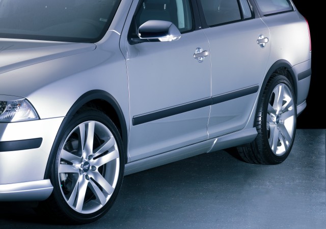 61704 Накладки крил