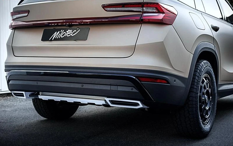 296122xl-nakladka-na-zadnij-bamper