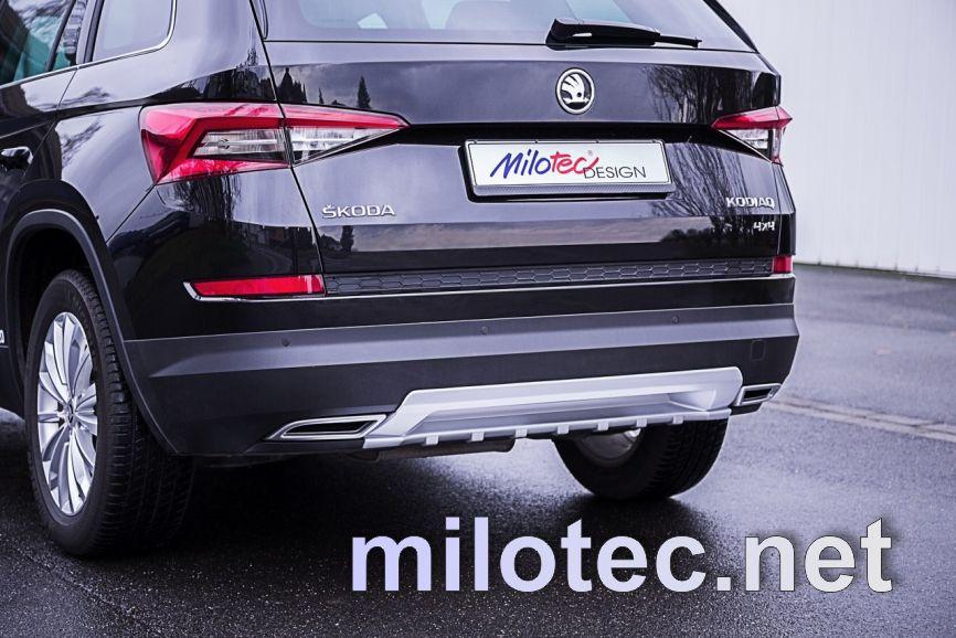 96215 Накладка заднього бампера