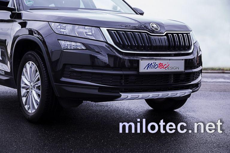 97015 Накладка переднього бампера