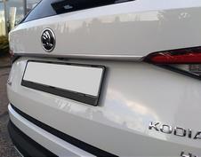 Декоративна накладка над заднім номерним знаком thumbnail 1