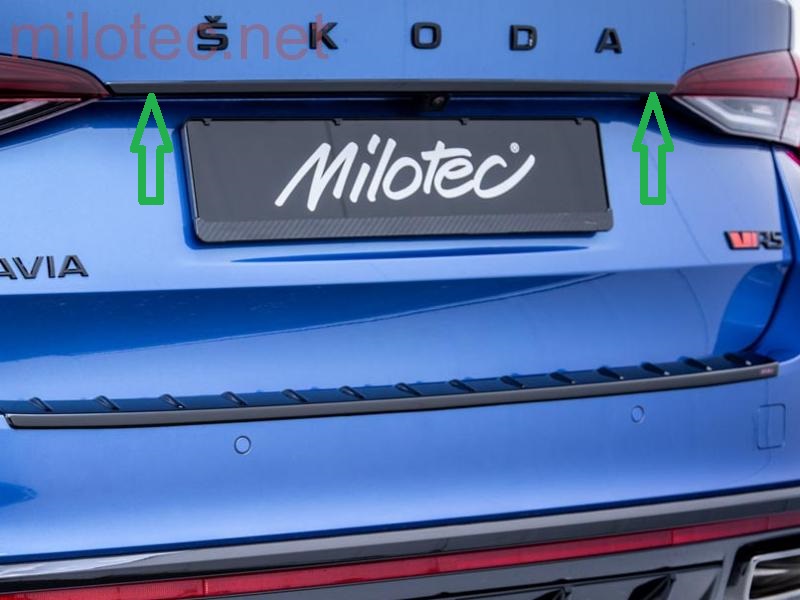 460904 Декоративна накладка над заднім номерним знаком