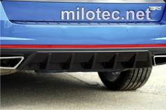 Накладка на задній бампер thumbnail 1