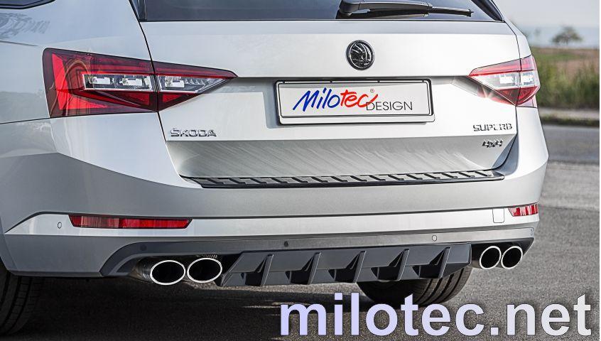 345604 Накладка на задній бампер