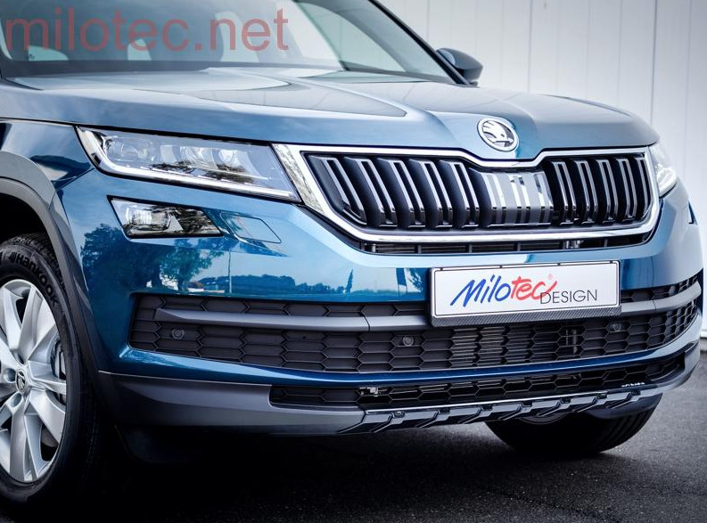 97004 Накладка переднього бампера